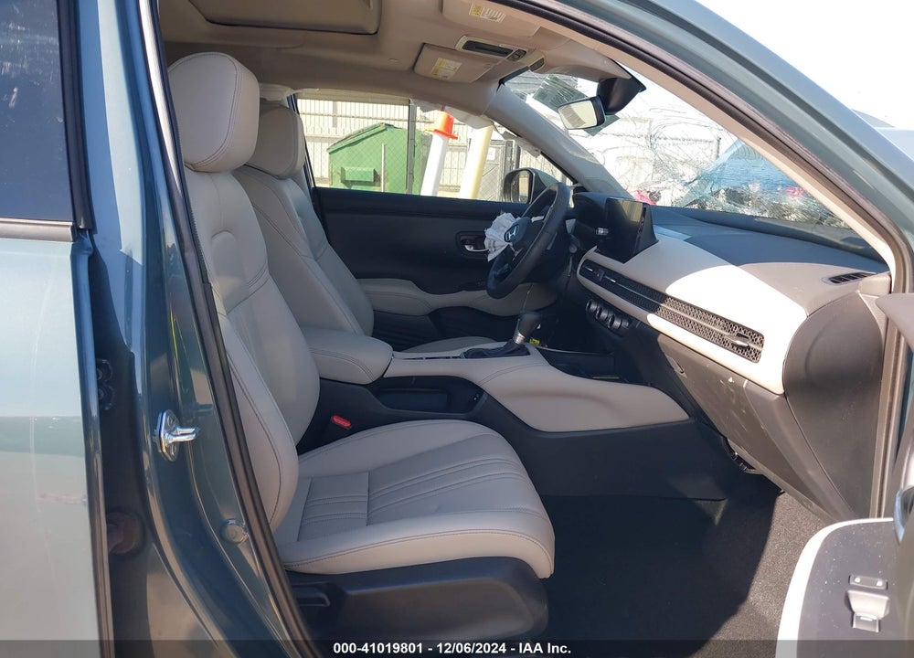 2025 HONDA HR-V 2WD EX-L VIN: 3CZRZ1H78SM704901