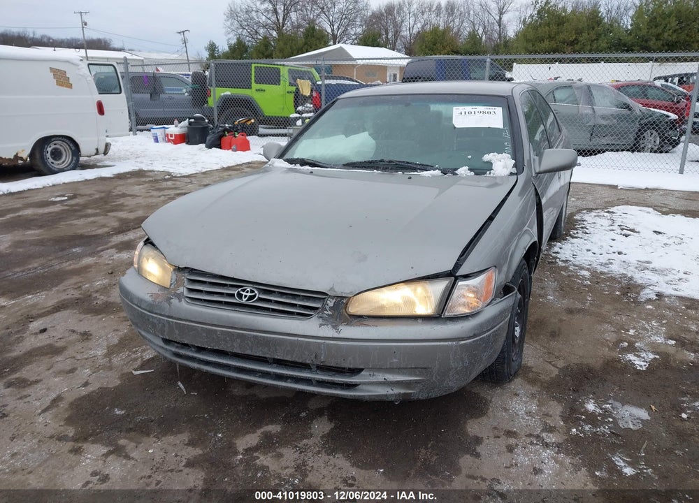 1998 TOYOTA CAMRY LE VIN: 4T1BG22K9WU293733