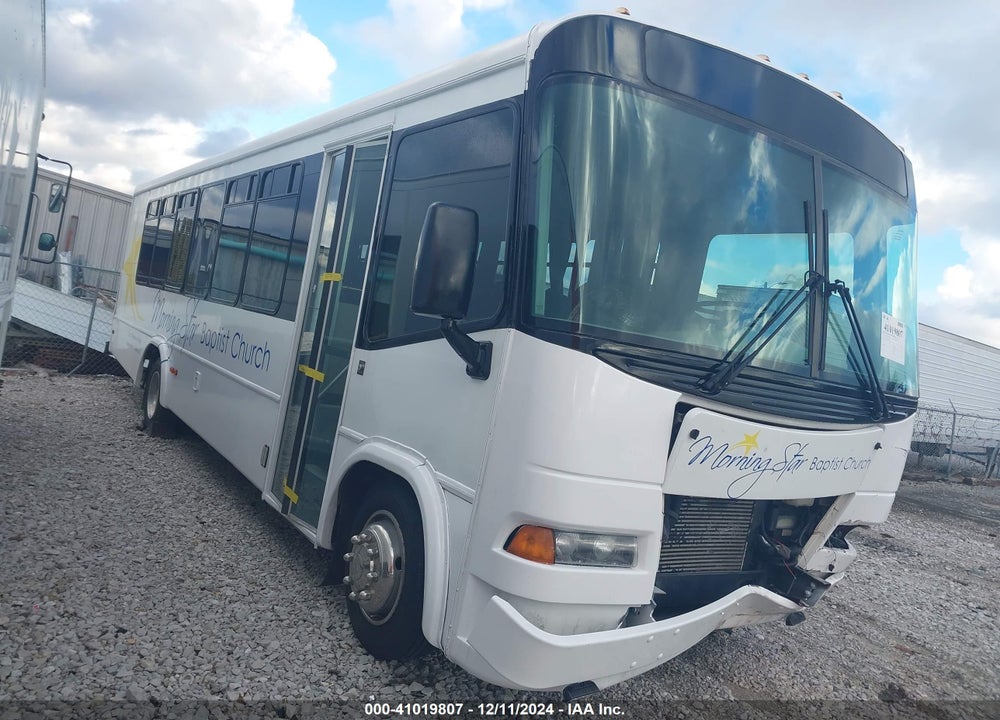 2003 FREIGHTLINER CHASSIS M LINE SHUTTLE BUS VIN: 4UZAACBW63CL03366