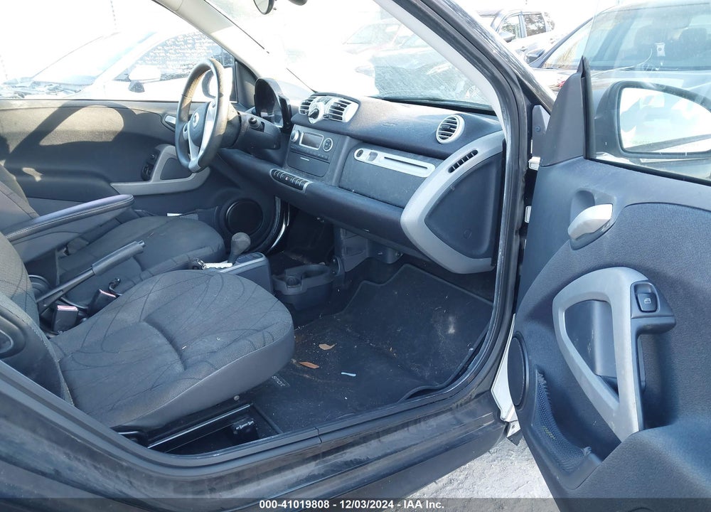 2014 SMART FORTWO PASSION/PURE VIN: WMEEJ3BA3EK762567