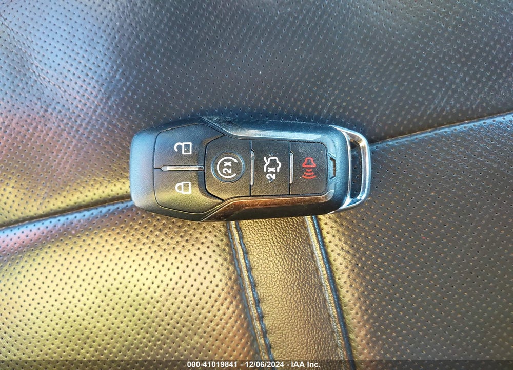 2014 LINCOLN MKZ VIN: 3LN6L2GK9ER817233
