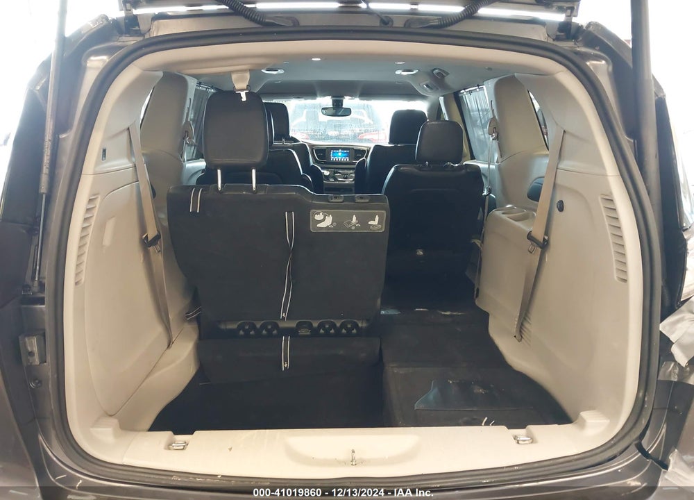 2019 CHRYSLER PACIFICA TOURING L VIN: 2C4RC1BG3KR685540