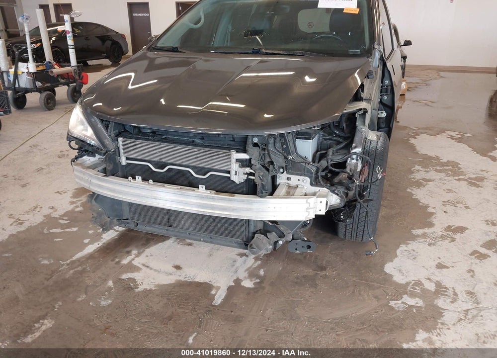 2019 CHRYSLER PACIFICA TOURING L VIN: 2C4RC1BG3KR685540