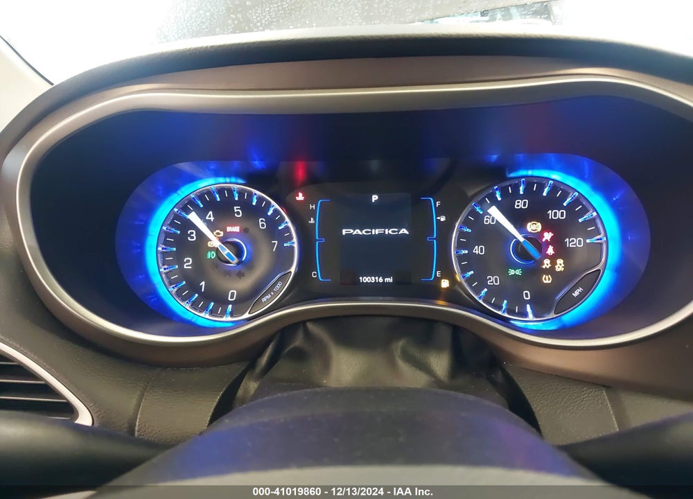 2019 CHRYSLER PACIFICA TOURING L VIN: 2C4RC1BG3KR685540