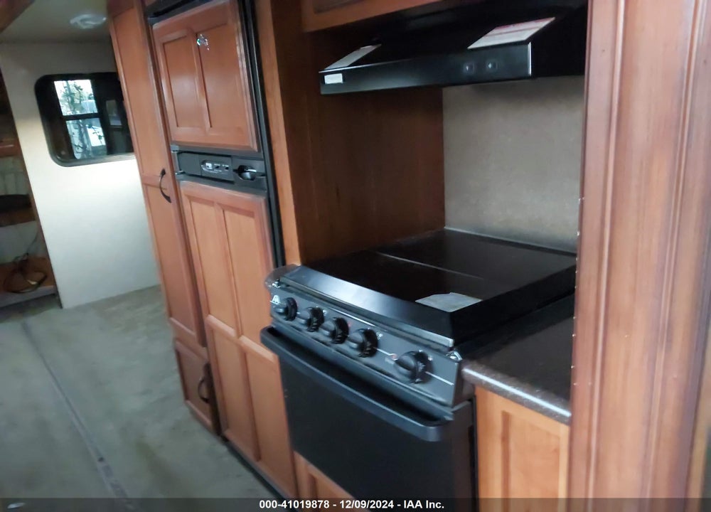 2015 STARCRAFT TRAVEL TRAILER VIN: 1SABS0BU7F2845194