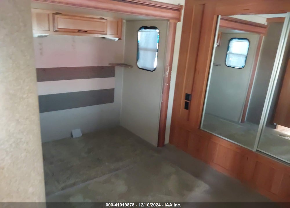 2015 STARCRAFT TRAVEL TRAILER VIN: 1SABS0BU7F2845194