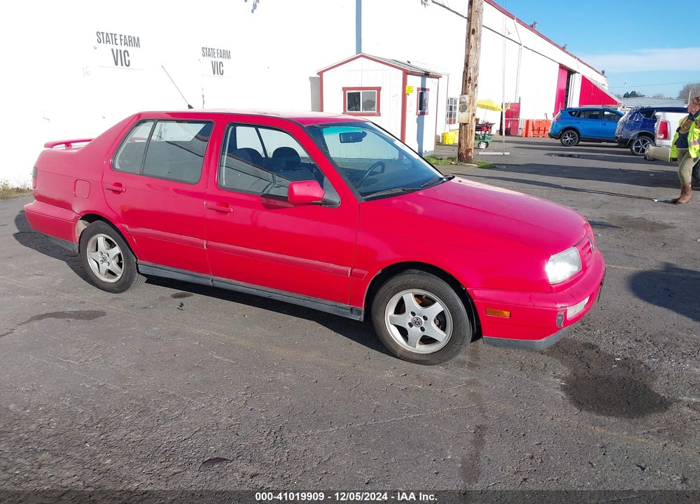1999 VOLKSWAGEN JETTA WOLFSBURG VIN: 3VWPB81H8XM207381