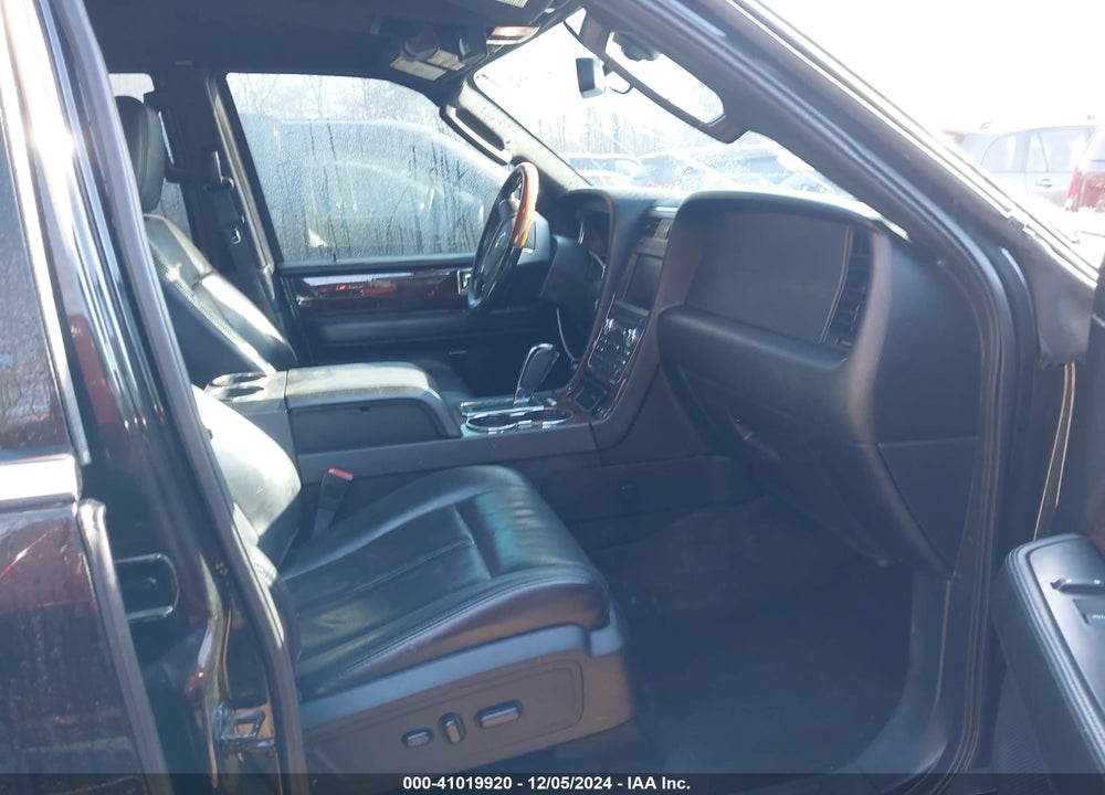 2015 LINCOLN NAVIGATOR L VIN: 5LMJJ3JTXFEJ13020