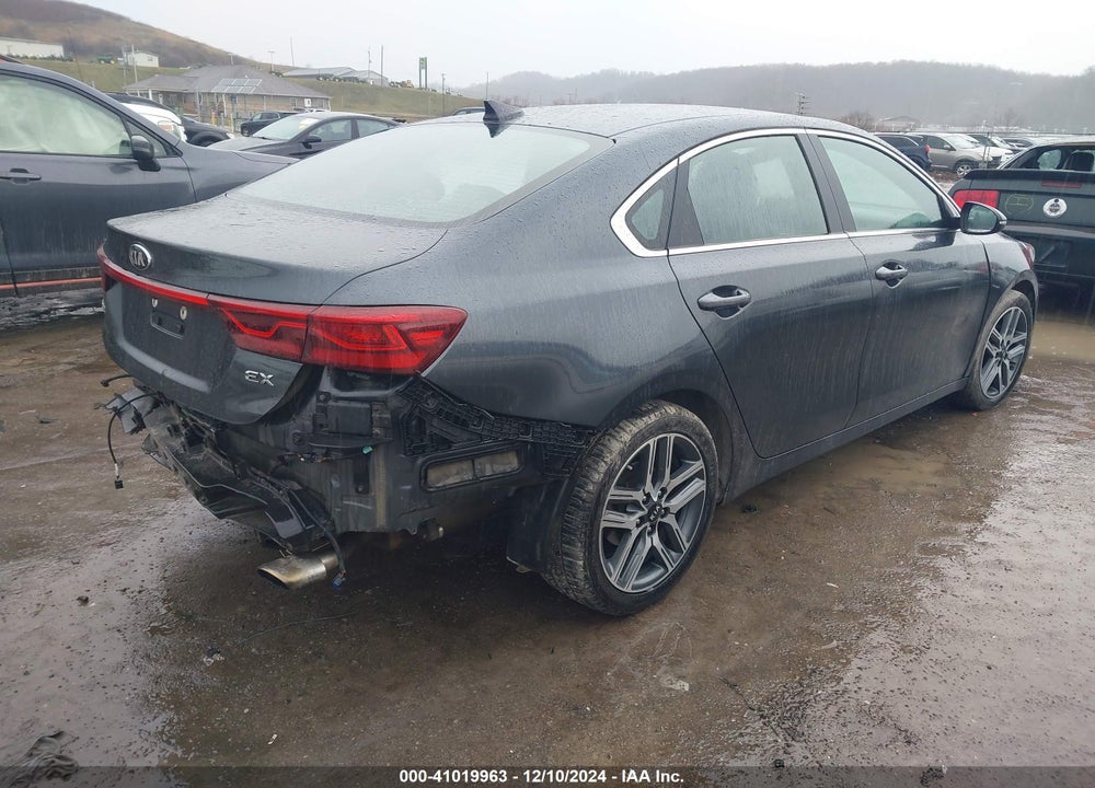 2019 KIA FORTE EX VIN: 3KPF54AD2KE028414