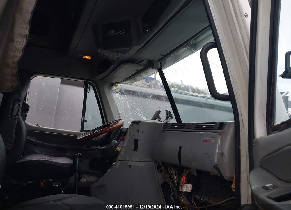 2007 FREIGHTLINER COLUMBIA COLUMBIA VIN: 1FUJA6CKX7LY17401