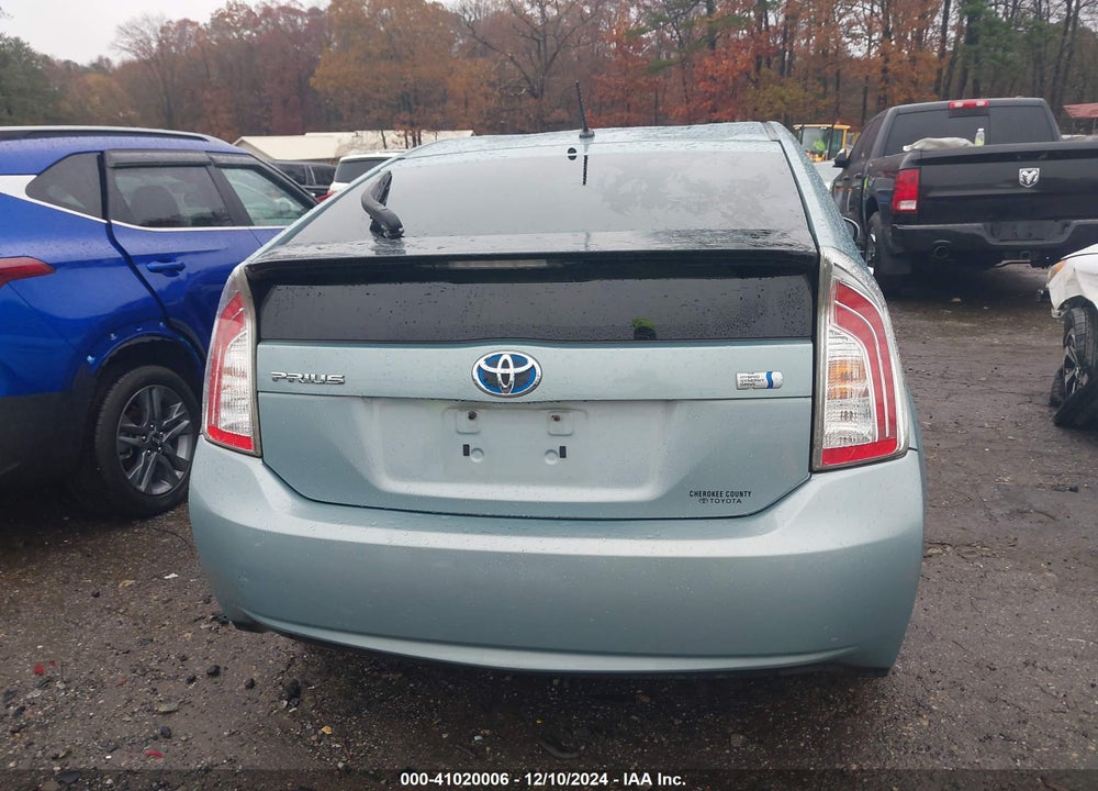 2013 TOYOTA PRIUS TWO VIN: JTDKN3DU1D5630708