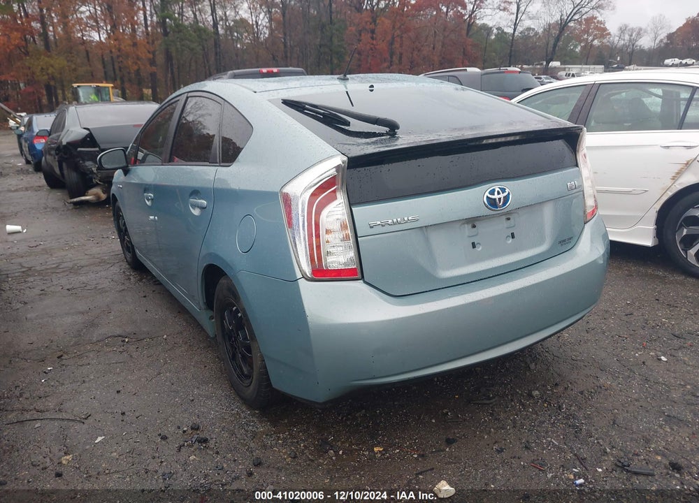 2013 TOYOTA PRIUS TWO VIN: JTDKN3DU1D5630708