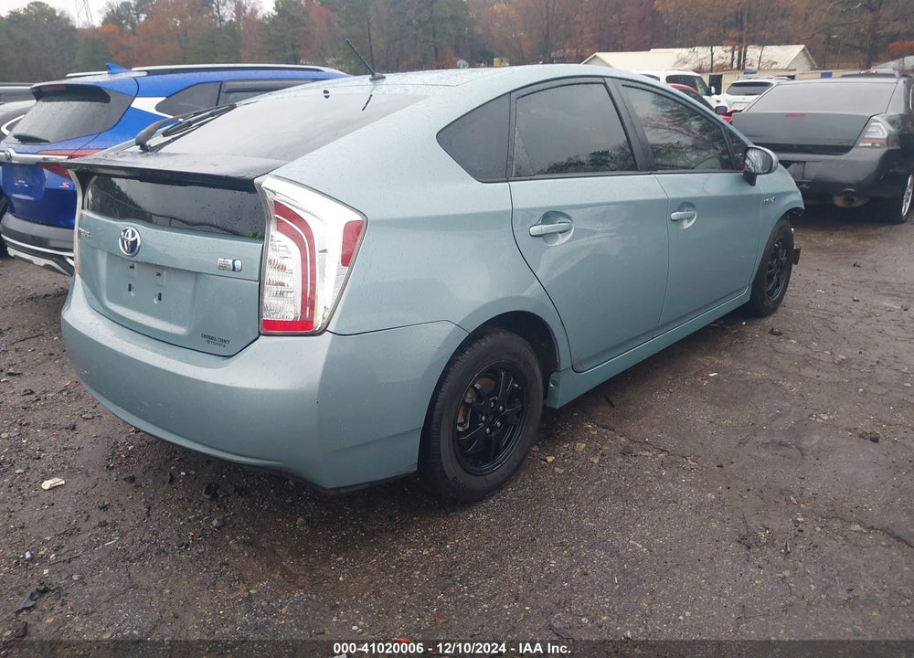 2013 TOYOTA PRIUS TWO VIN: JTDKN3DU1D5630708