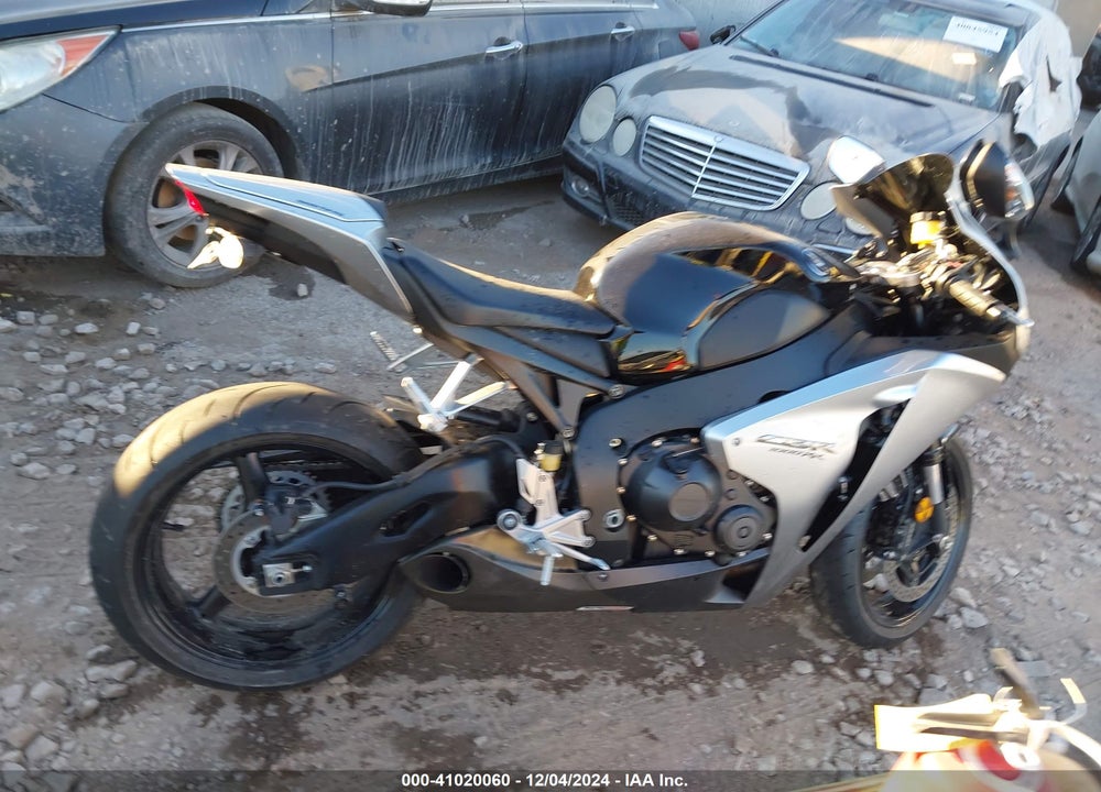 2008 HONDA CBR1000 RR VIN: JH2SC590X8M003385