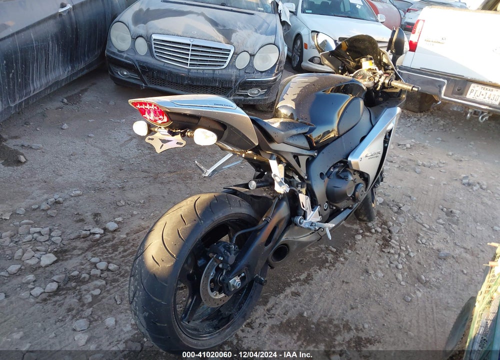 2008 HONDA CBR1000 RR VIN: JH2SC590X8M003385
