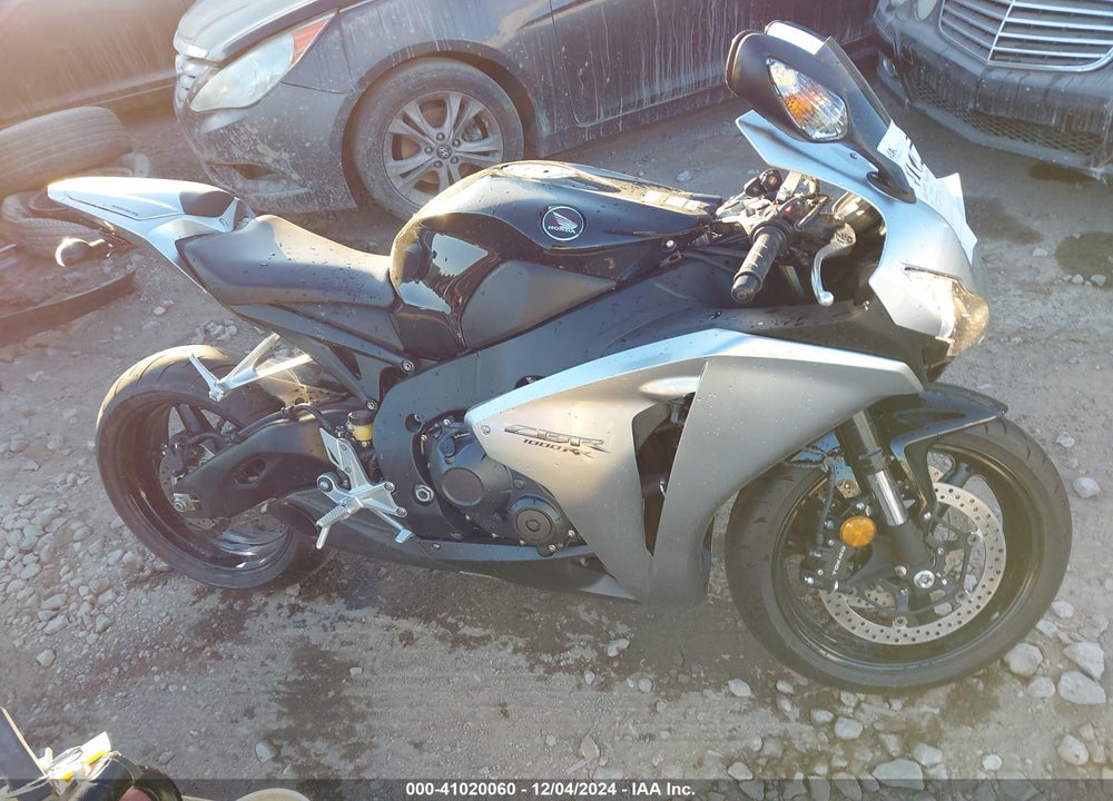 2008 HONDA CBR1000 RR VIN: JH2SC590X8M003385