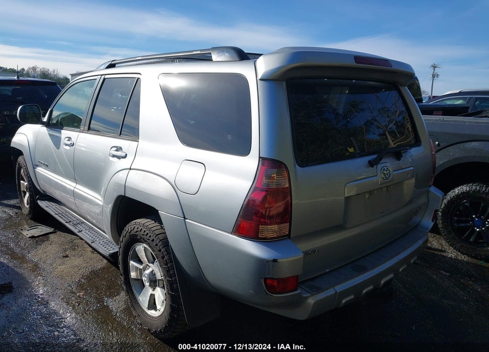 2005 TOYOTA 4RUNNER LIMITED V8 VIN: JTEBT17R050047428