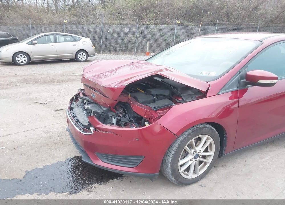 2015 FORD FOCUS SE VIN: 1FADP3K29FL381325