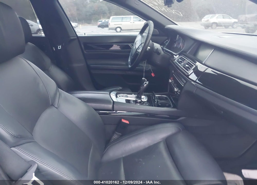 2013 BMW 750LI VIN: WBAYE8C55DDS15945