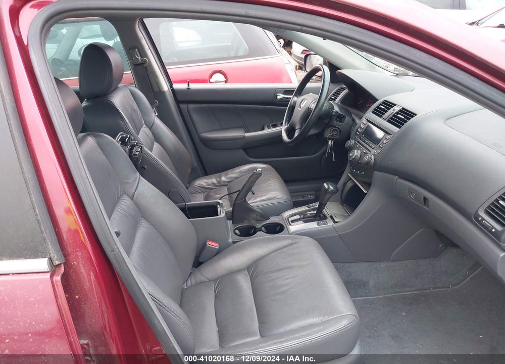 2005 HONDA ACCORD 3.0 EX VIN: 1HGCM66555A067929