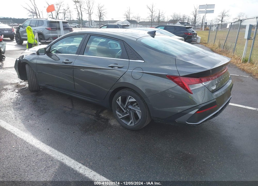 2024 HYUNDAI ELANTRA VIN: KMHLP4DG2RU637447