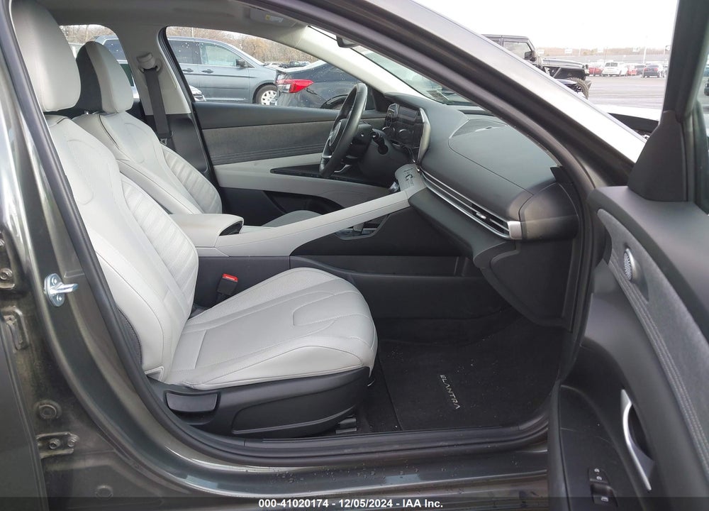 2024 HYUNDAI ELANTRA VIN: KMHLP4DG2RU637447