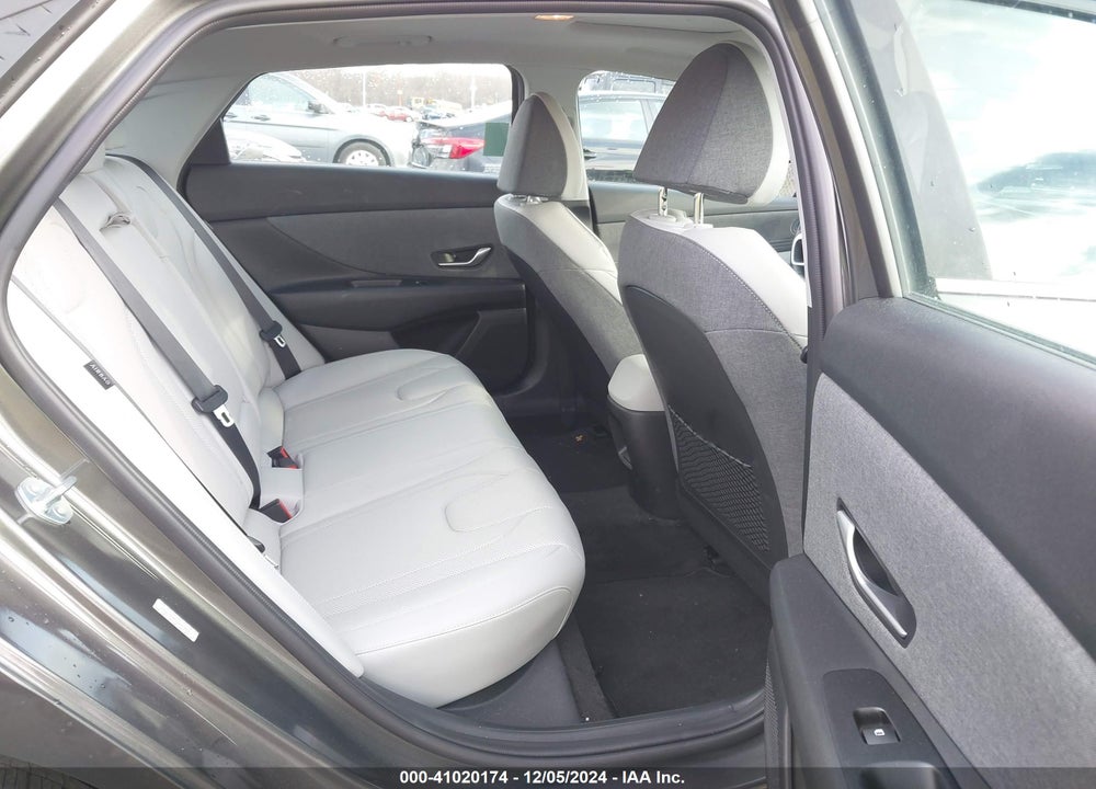 2024 HYUNDAI ELANTRA VIN: KMHLP4DG2RU637447