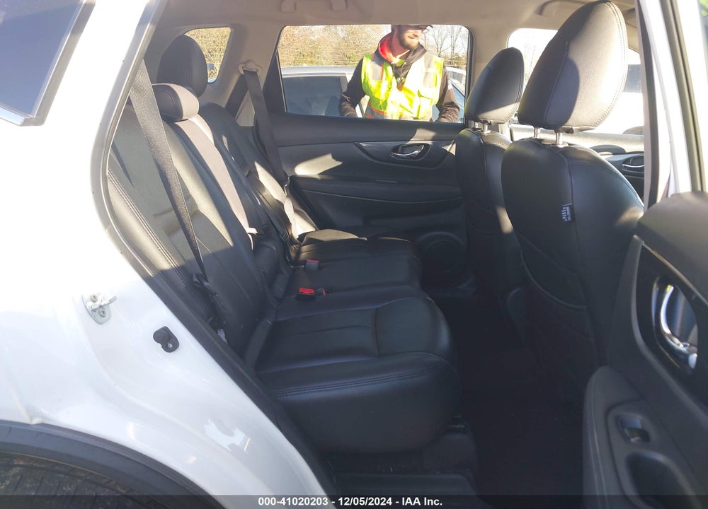 2019 NISSAN ROGUE SV VIN: KNMAT2MT2KP534946