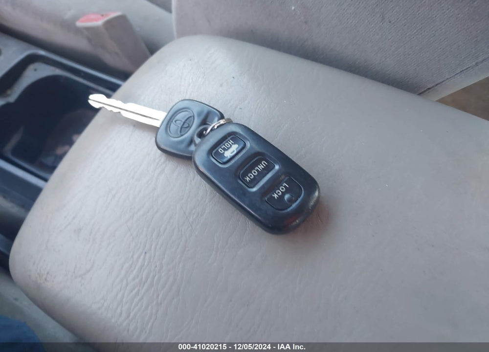 2006 TOYOTA CAMRY LE VIN: 4T1BE32K36U135402