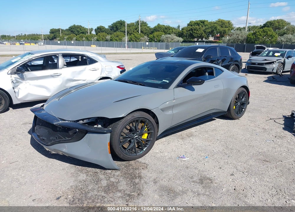 2021 ASTON MARTIN VANTAGE AUTOMATIC VIN: SCFSMGAW0MGN05561