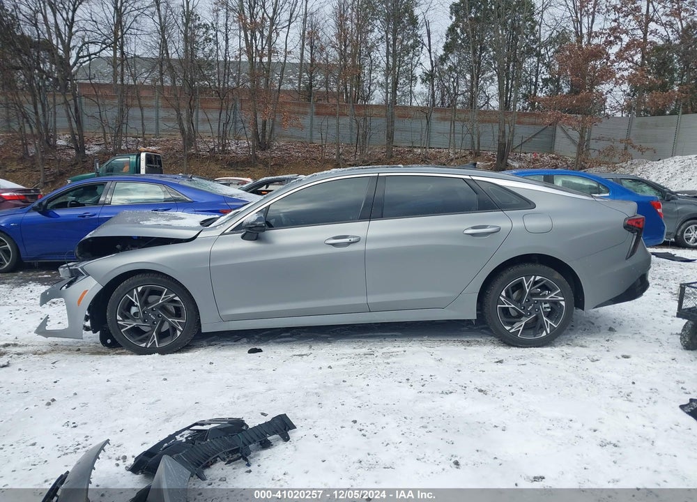 2025 KIA K5 VIN: KNAG64J7XS5282702