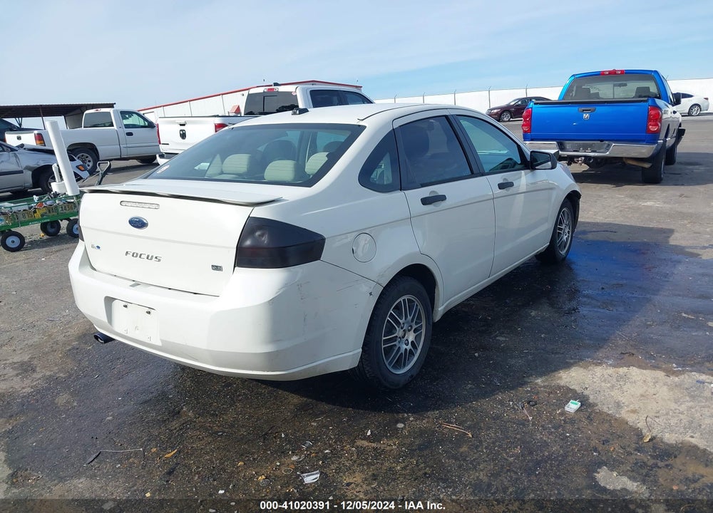 2010 FORD FOCUS SE VIN: 1FAHP3FN8AW198818