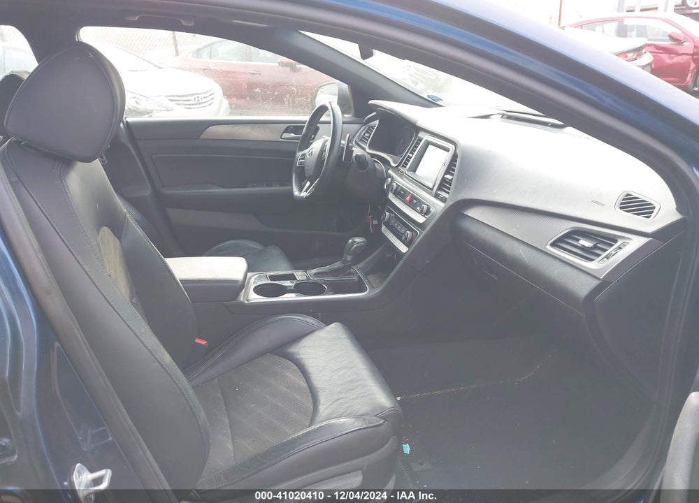 2018 HYUNDAI SONATA VIN: 5NPE34AF0JH665105
