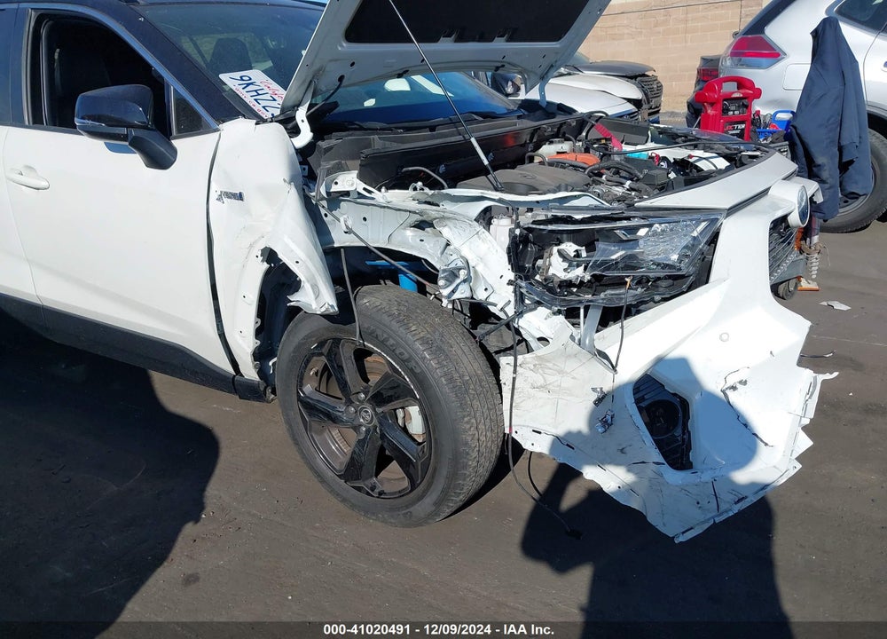 2019 TOYOTA RAV4 HYBRID XSE VIN: JTMEWRFVXKD505289