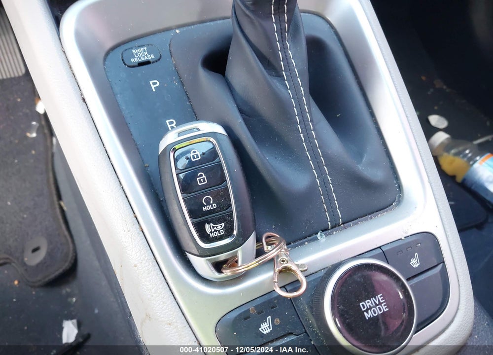 2023 HYUNDAI VENUE LIMITED VIN: KMHRC8A32PU270531