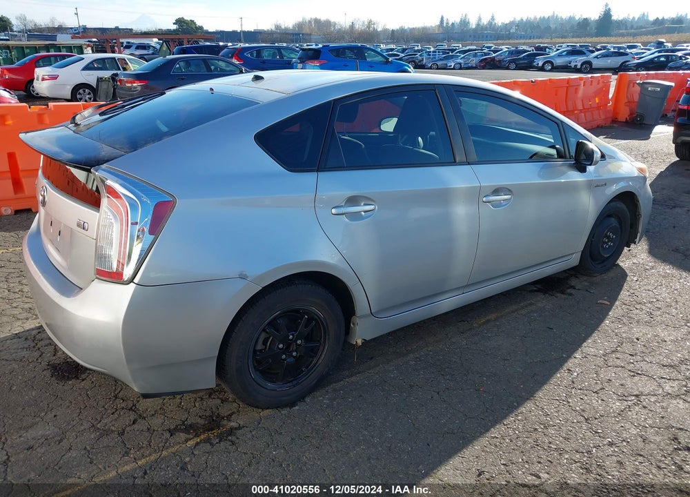 2014 TOYOTA PRIUS VIN: JTDKN3DUXE1816062