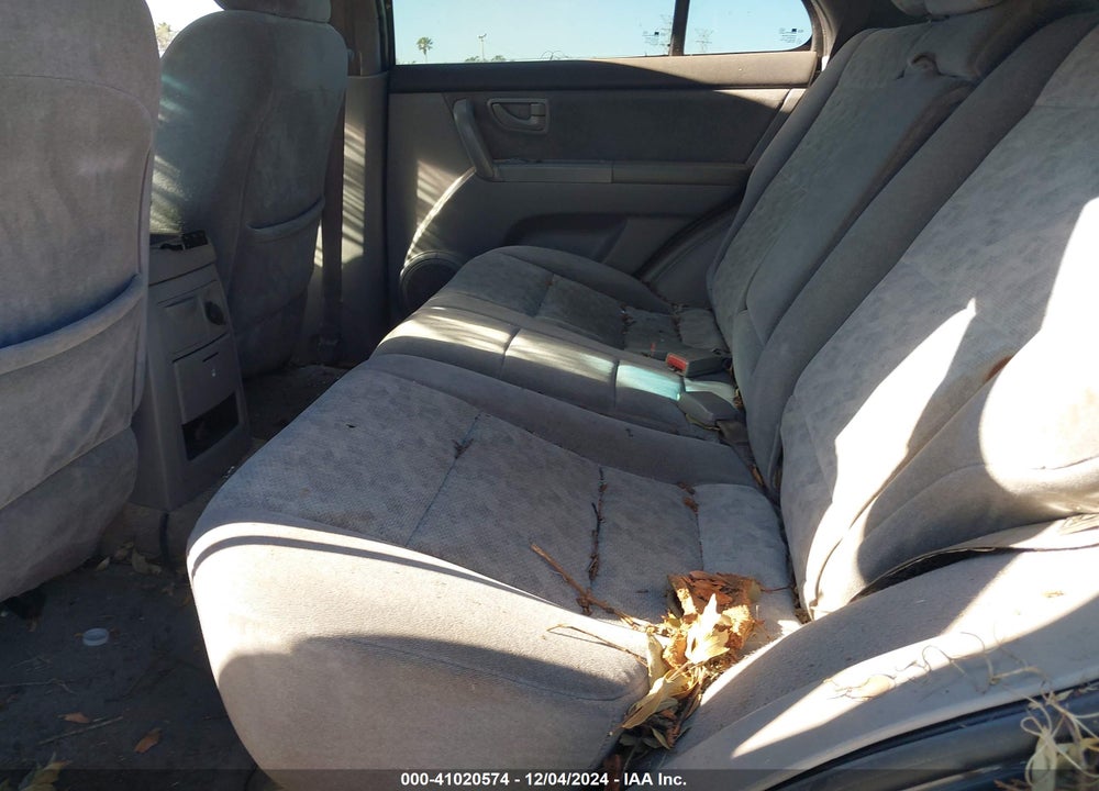 2004 KIA SORENTO EX/LX VIN: KNDJD733545304621