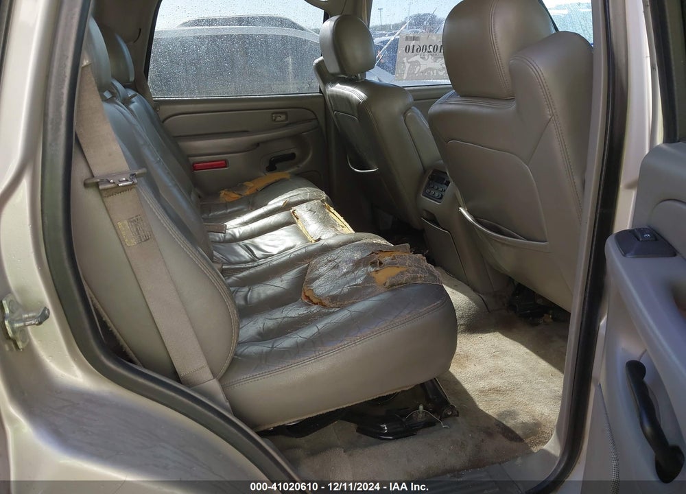 2004 CHEVROLET TAHOE LT VIN: 1GNEK13Z44R200078