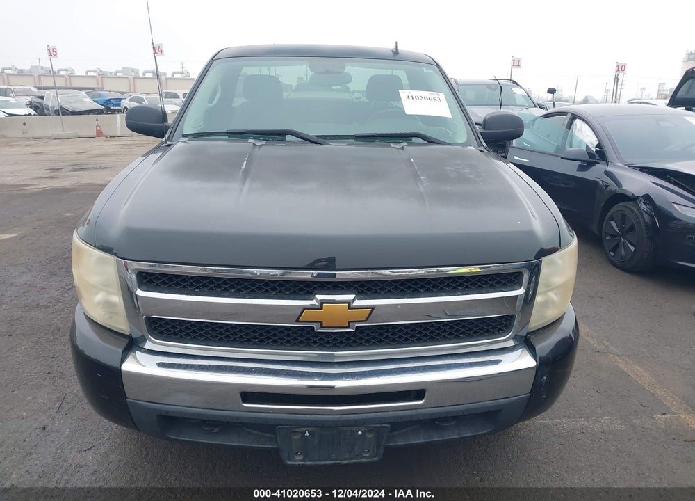 2009 CHEVROLET SILVERADO 1500 LT VIN: 1GCEK24099Z108972