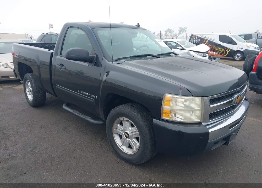 2009 CHEVROLET SILVERADO 1500 LT VIN: 1GCEK24099Z108972