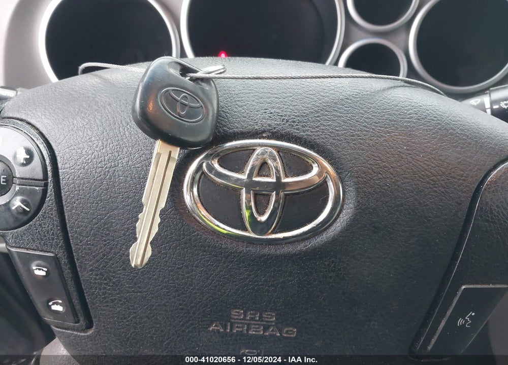 2010 TOYOTA TUNDRA CREWMAX LIMITED VIN: 5TFHW5F11AX095160