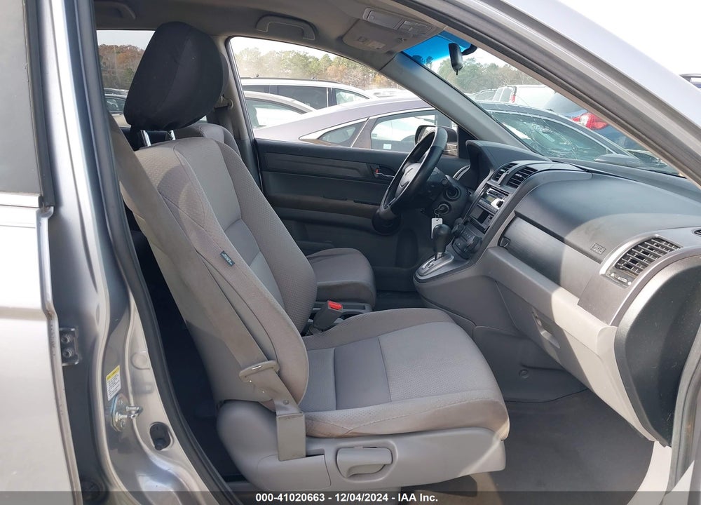 2008 HONDA CR-V LX VIN: JHLRE38368C041786