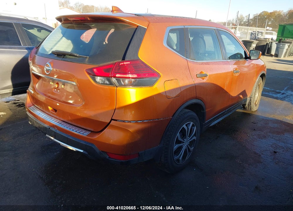 2017 NISSAN ROGUE S VIN: 5N1AT2MT9HC812768
