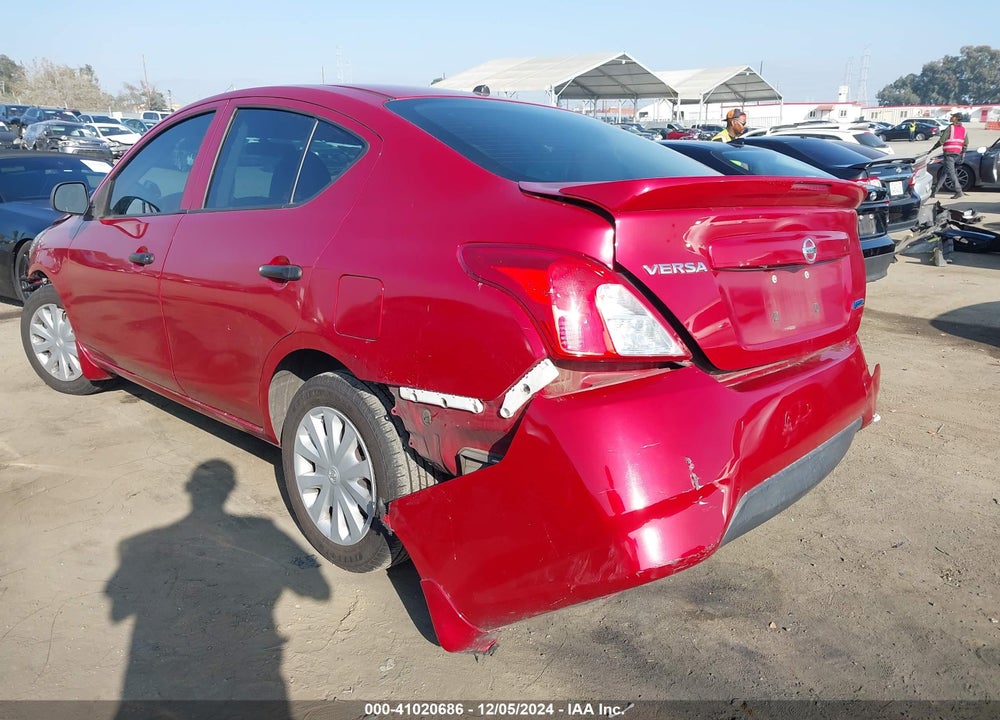 2015 NISSAN VERSA 1.6 S+ VIN: 3N1CN7AP0FL814344