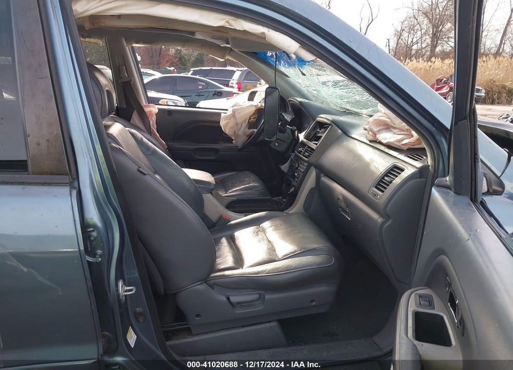 2007 HONDA PILOT EX-L VIN: 5FNYF18547B013756
