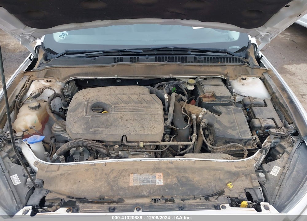 2016 FORD FUSION SE VIN: 3FA6P0HD2GR329425
