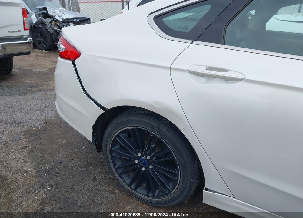 2016 FORD FUSION SE VIN: 3FA6P0HD2GR329425