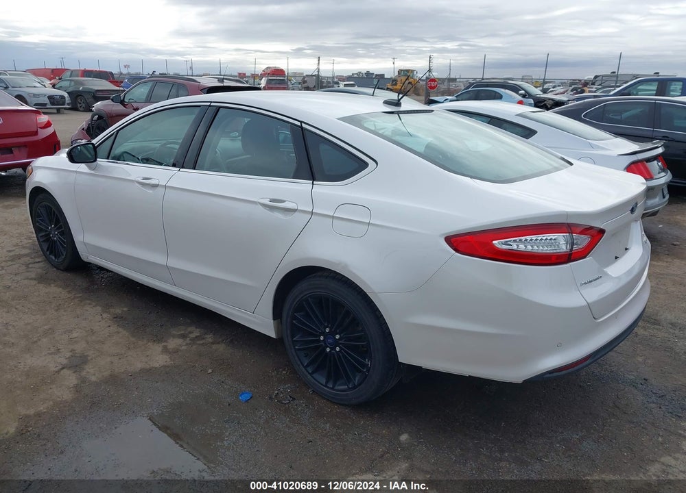 2016 FORD FUSION SE VIN: 3FA6P0HD2GR329425