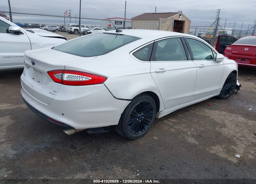 2016 FORD FUSION SE VIN: 3FA6P0HD2GR329425