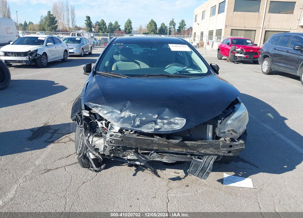 2014 TOYOTA COROLLA VIN: 5YFBURHEXEP052055